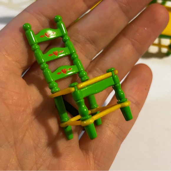 Lot Vintage Mattel The Littles Dollhouse Furniture Chairs Green Metal Die Cast - Picture 3 of 4
